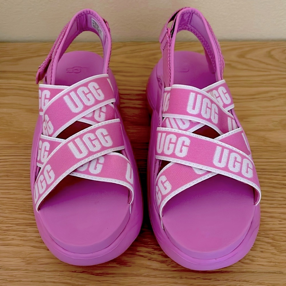 UGG Women's LA Cloud Sandal - Vibrant Pink NEW WITHOUT TAG